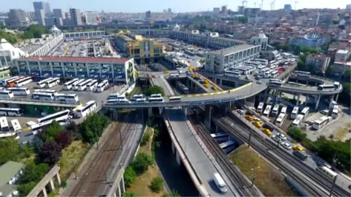 Otogardaki Bayram Yoğunluğu Havadan Böyle Görüntülendi