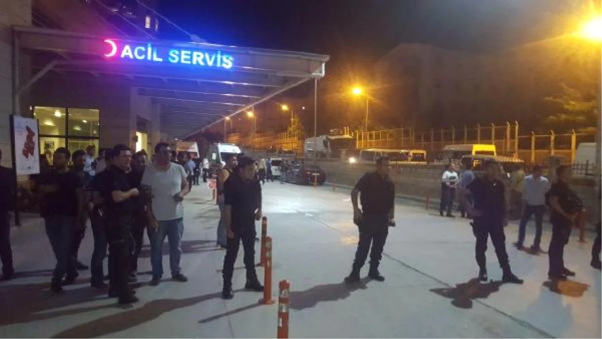 Siirt\'te İki Köy Arasında Silahlı Kavga: 3 Ölü, 5 Yaralı