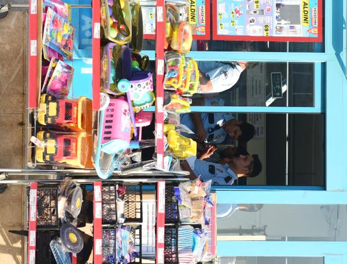 Antalya\'da Bıçaklı Market Soygunu