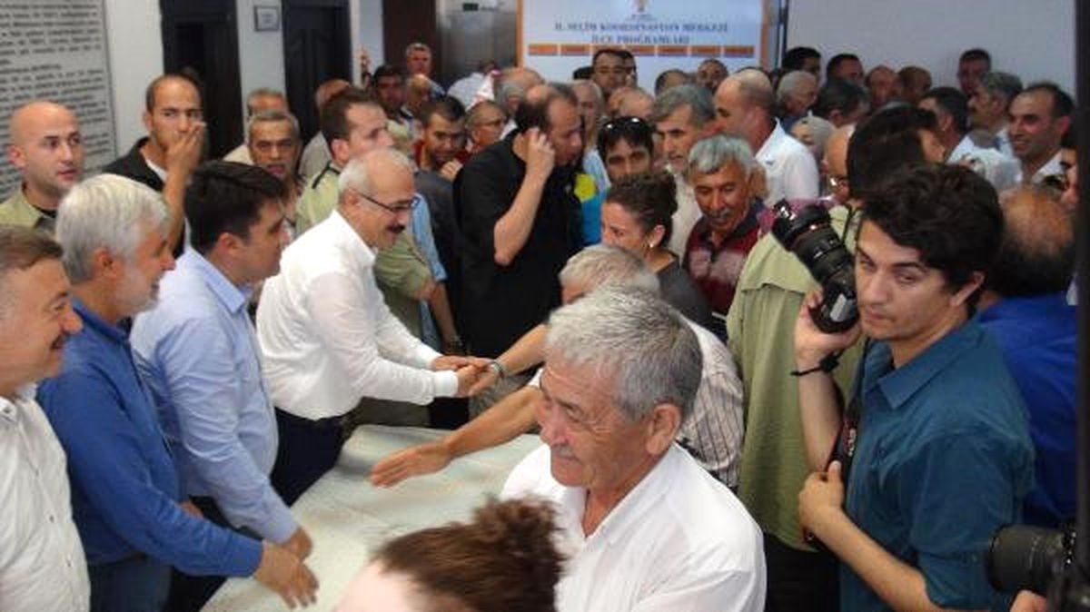 Bakan Elvan, Tarsus\'ta Bayramlaştı (2)