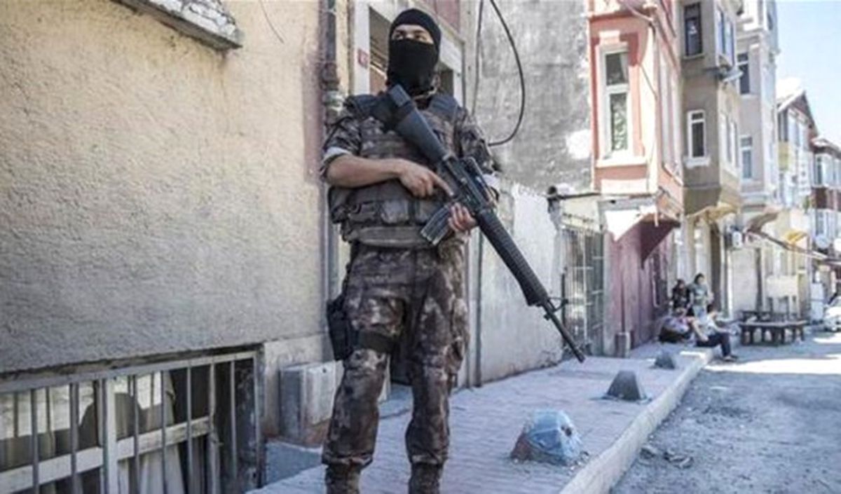Beyoğlu\'nda Uyuşturucu Operasyonu