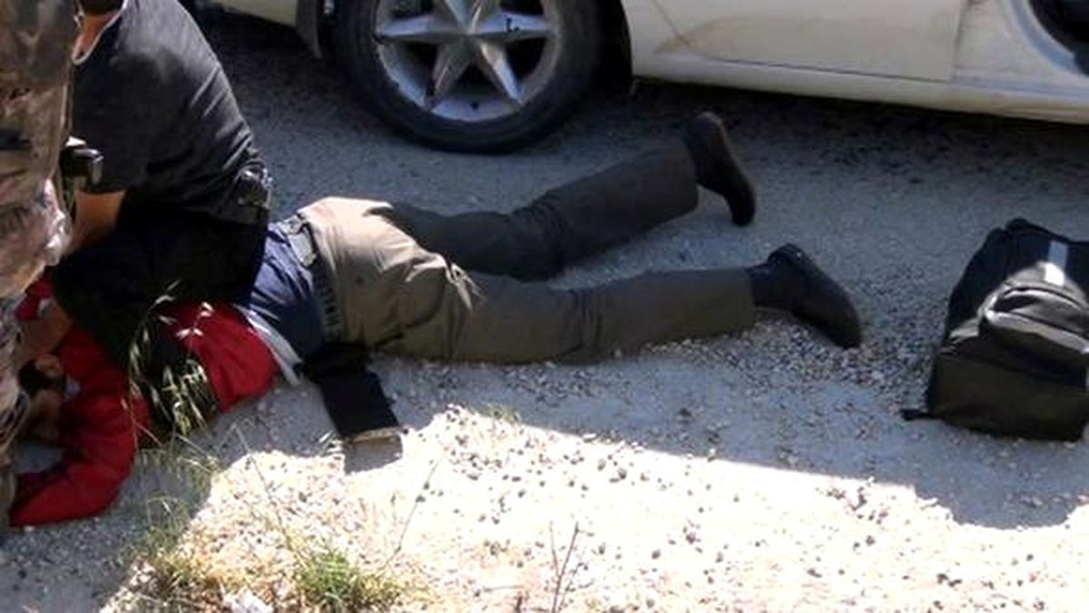 İçişleri Bakanı Açıkladı! Güvenlik Güçleri, 5 DEAŞ'lı Canlı Bombayı Üzerine Atlayarak Yakalamış