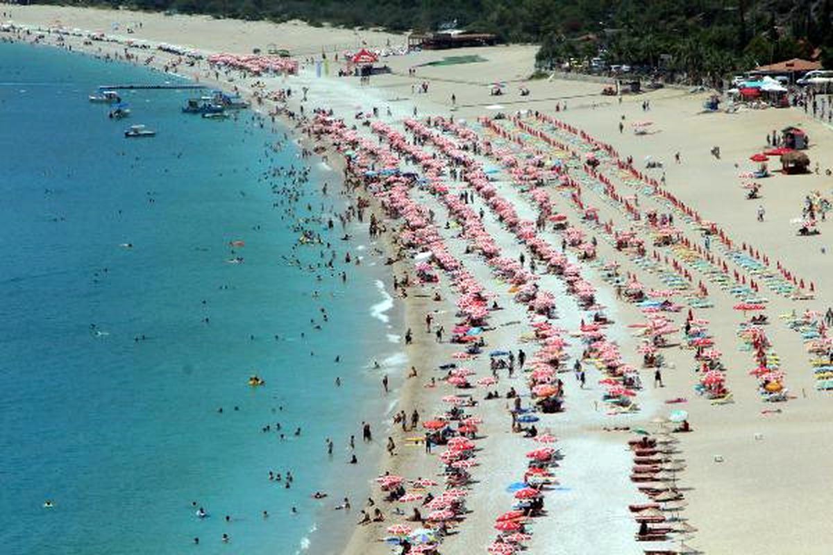 Fethiye Plajlarında Bayram Yoğunluğu