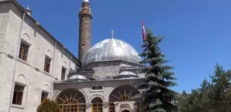 Harakani Türbesi'ne Bayram Ziyareti