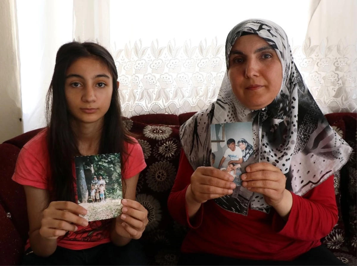 İstanbul\'a Okumaya Giden Koca, Sınıf Arkadaşı ile Sözlenip Ailesini Terk Etti