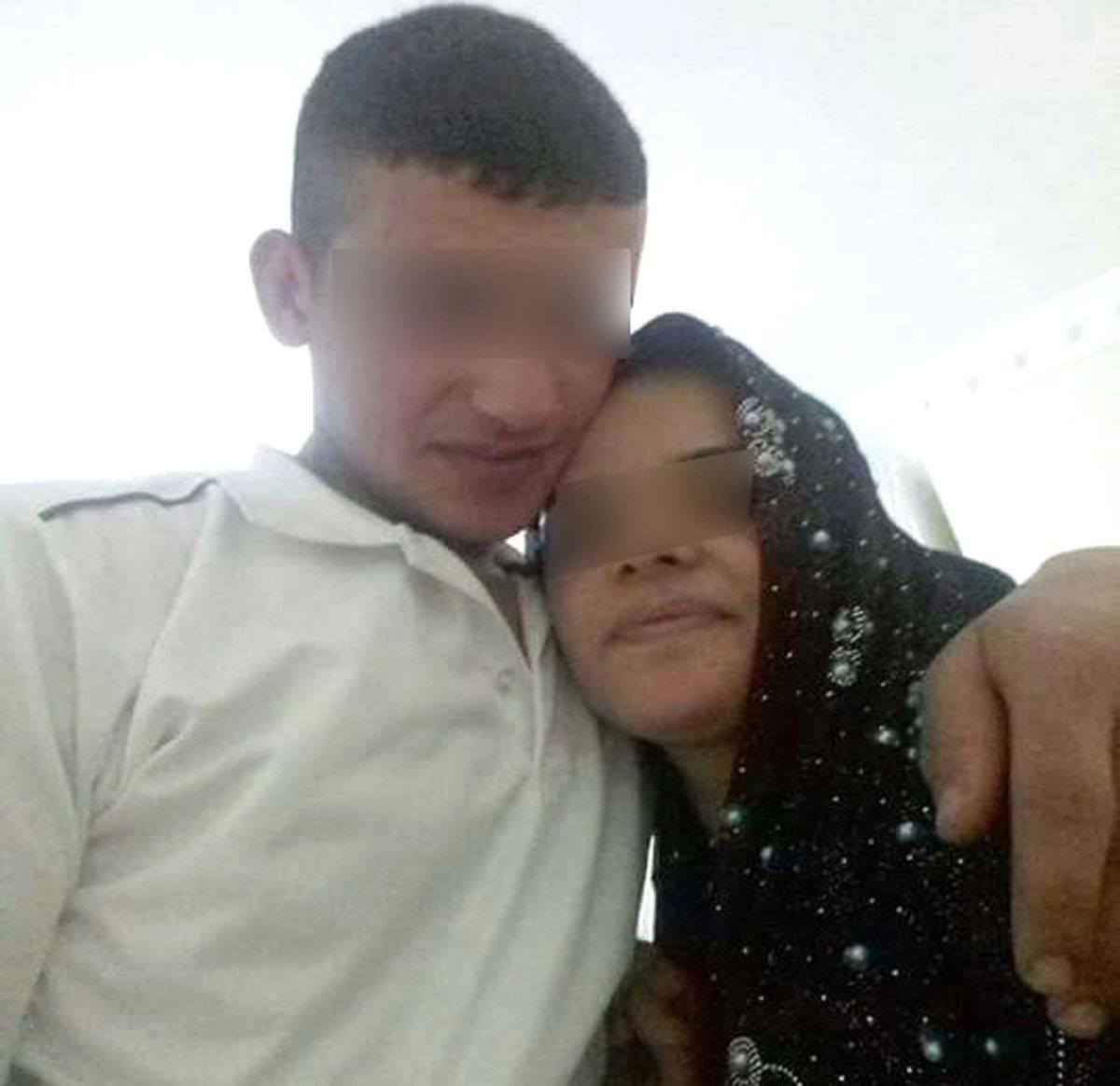 Bıçakladıktan Sonra Sigara Içip Ölmesini Beklemişler