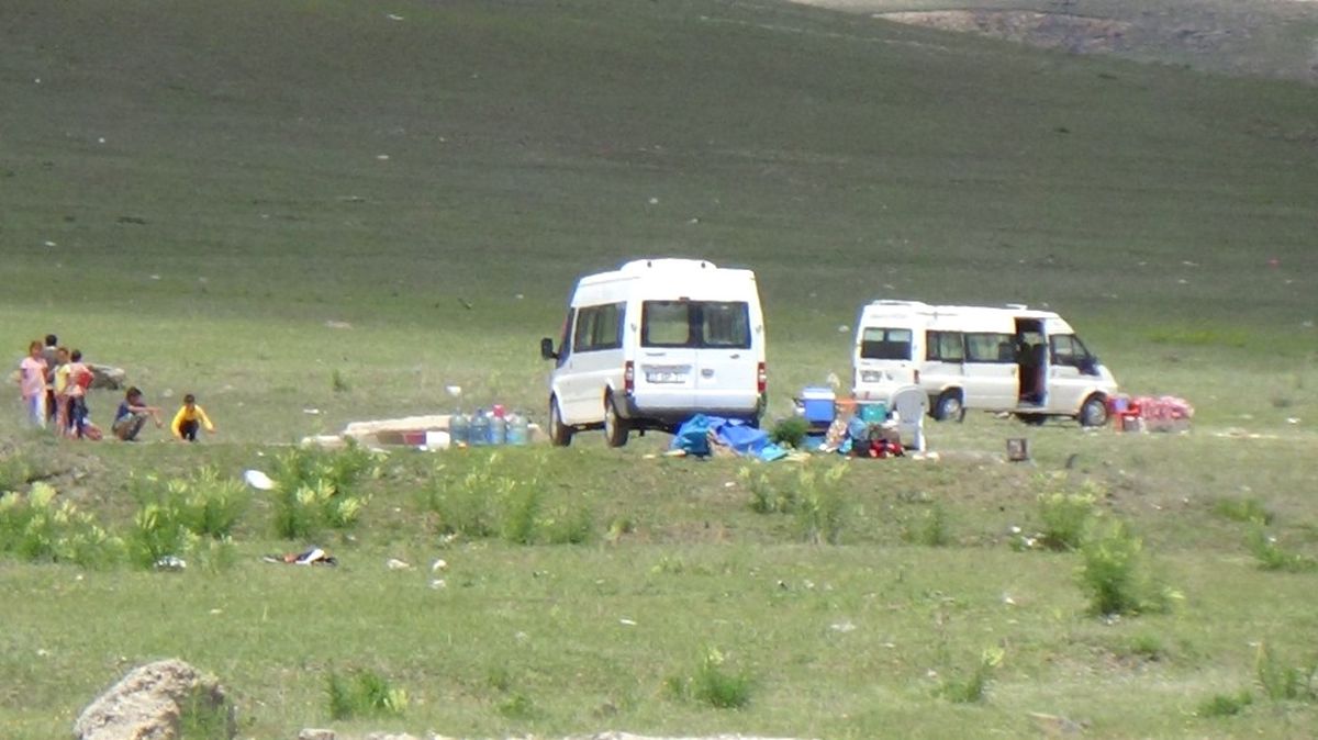 Dilenciler Kars\'ı Mesken Tuttu