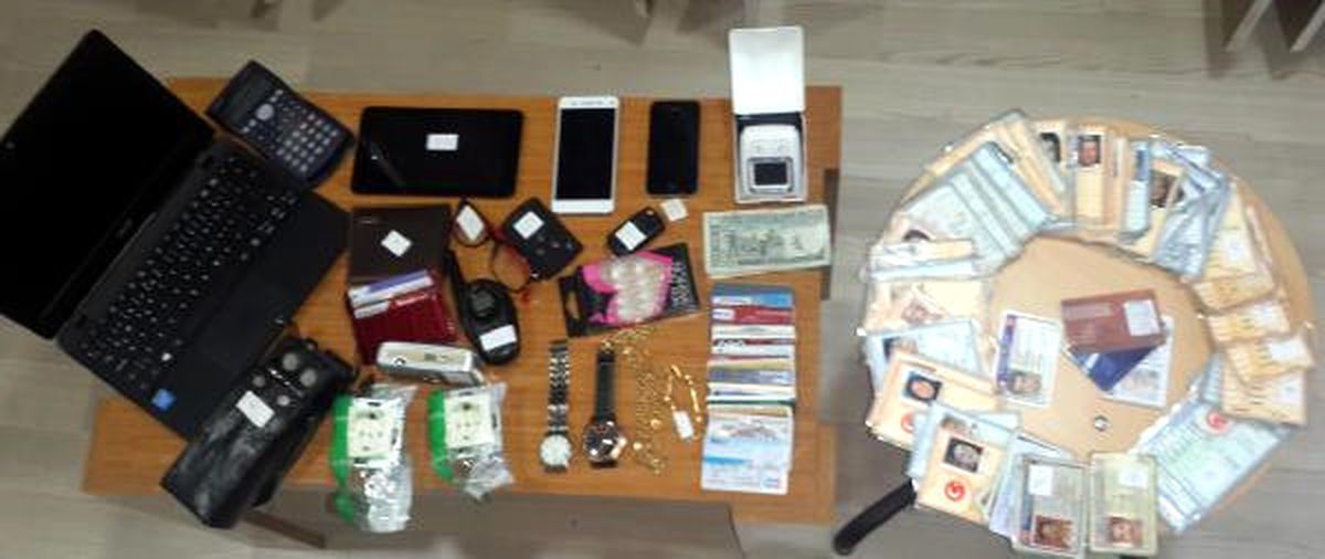 Erzurum\'da Otobüslerde Unutulan Eşyalar Sahiplerini Bekliyor