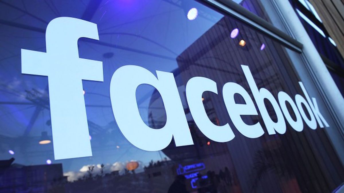 Facebook, 2 Milyar Kullanıcıyla Rekor Kırdı