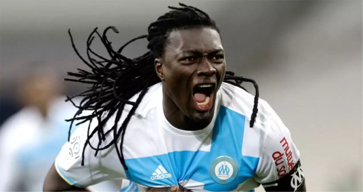 Galatasaray\'la Anlaşan Gomis, Marsilya\'da Takım Arkadaşlarıyla Vedalaştı