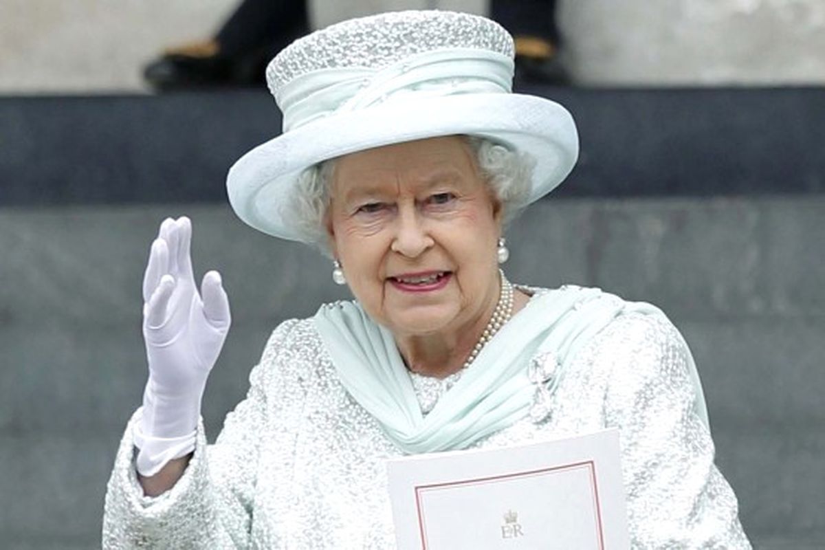 Kraliçe 2. Elizabeth\'in Bütçeden Aldığı Pay Artırıldı