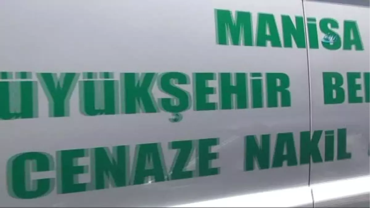 Manisalılar Bayram Günü Şehidini Uğurladı... Tabut Başında Duran Asker de Gözyaşlarını Tutamadı