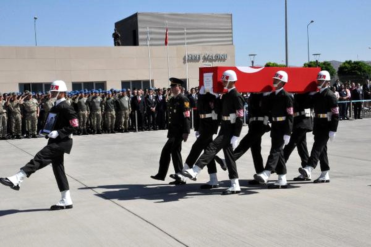 Şehit Uzman Çavuş Çetin Törenle Uğurlandı