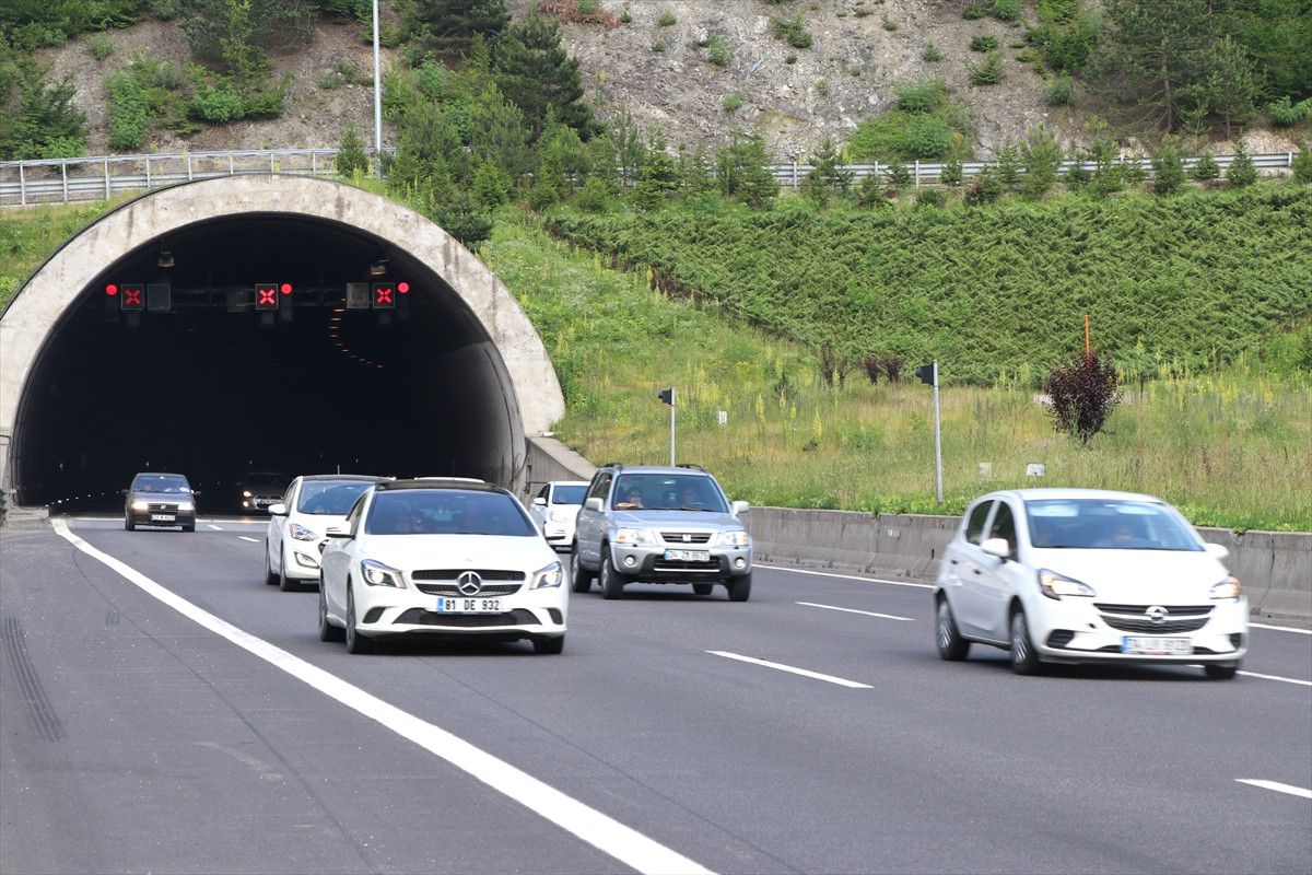 Tatilciler Dönüş Yolunda