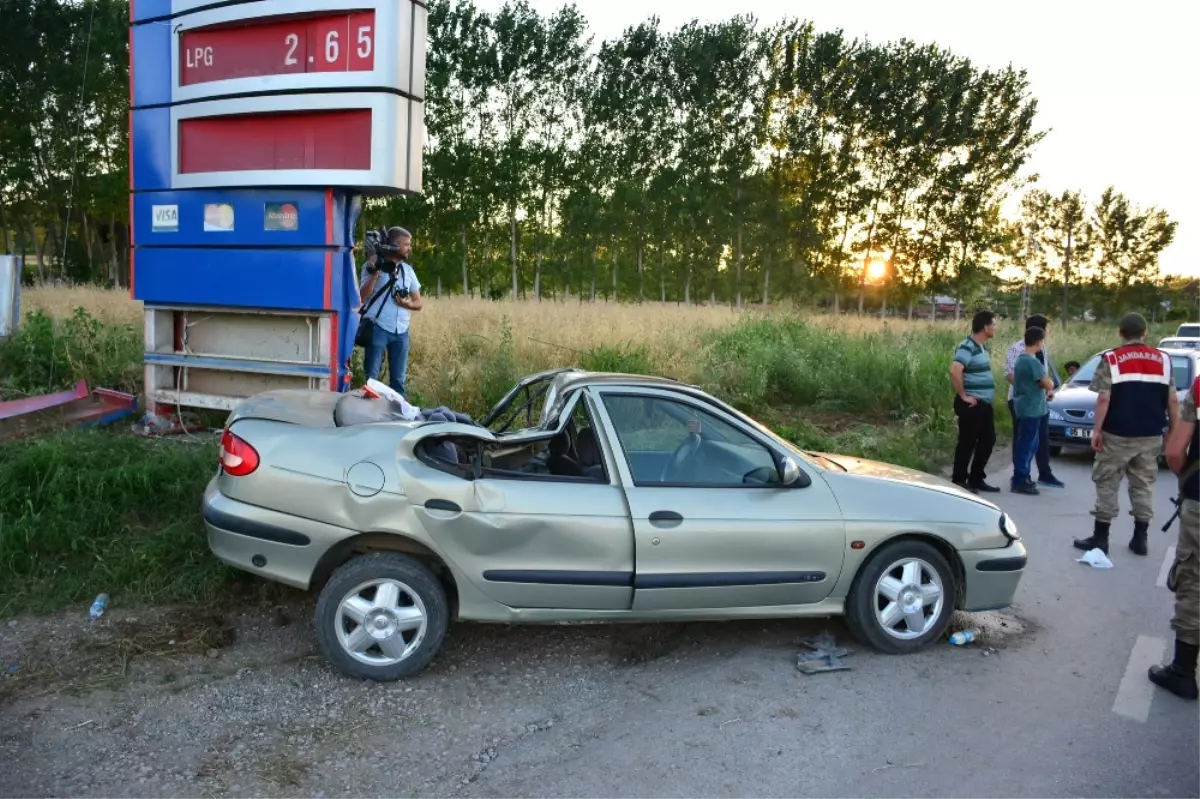 Tokat\'ta Trafik Kazası: 1 Ölü, 4 Yaralı