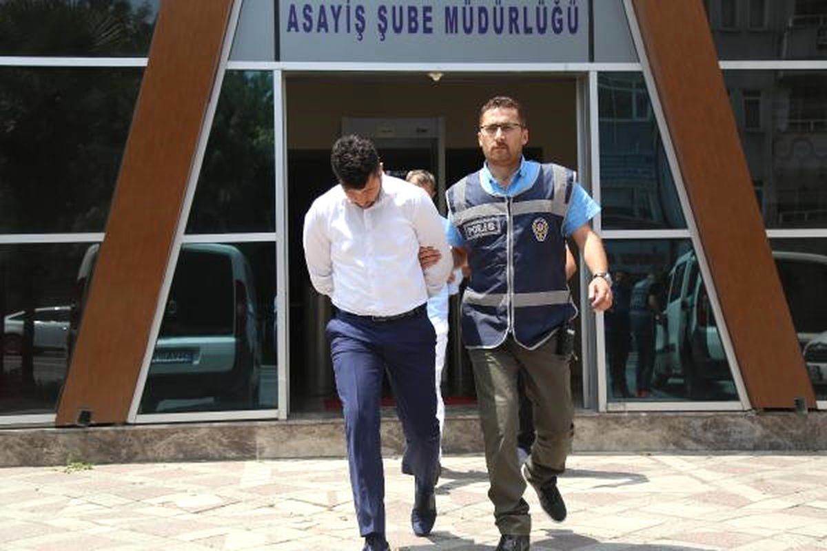 Trafikte Can Alan Tartışma