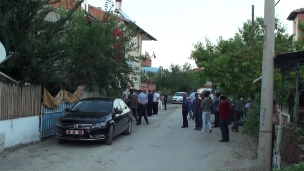 Üs Bölgesine Yemek Götüren Araca Saldırı - Şehit Astsubay Şenel Ağıl\'ın Babaevi