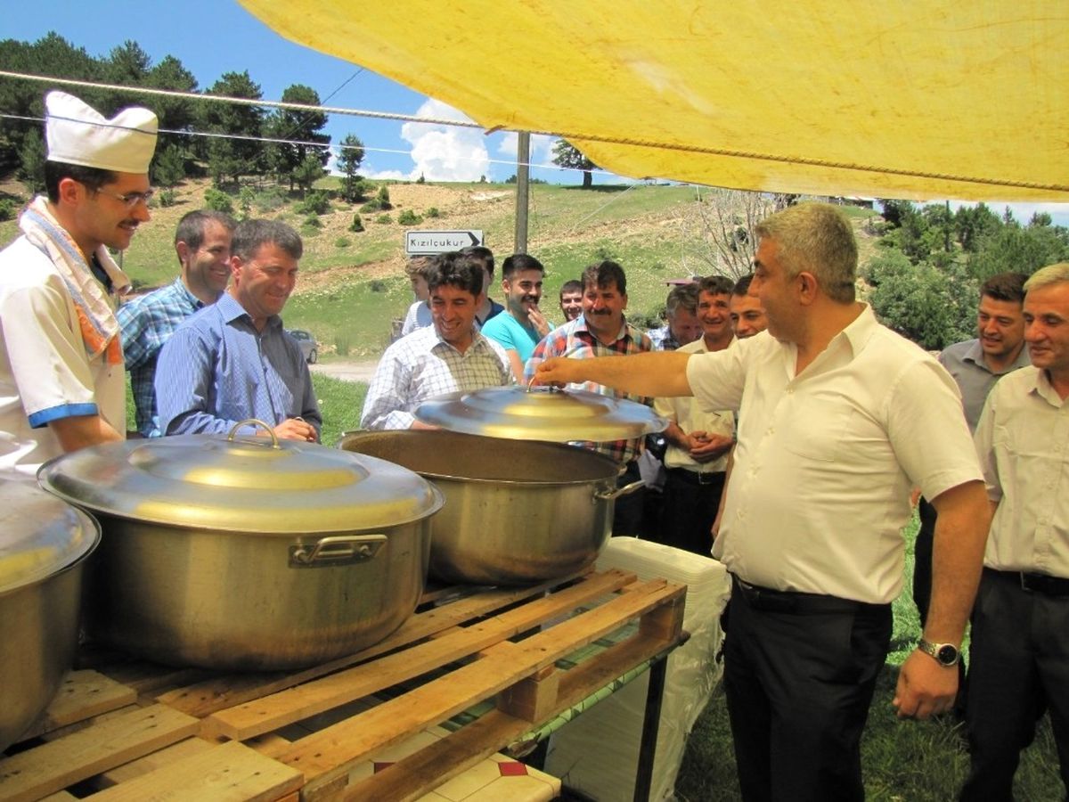 Aşçılar, Başkan Çalışkan\'dan \'Kapak Kaldırma\' Parası Aldı