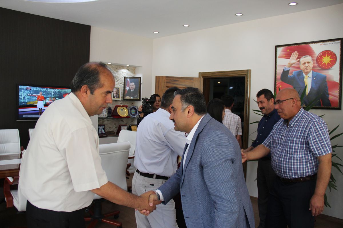 Başkan Cabbar Belediye Personeliyle Bayramlaştı