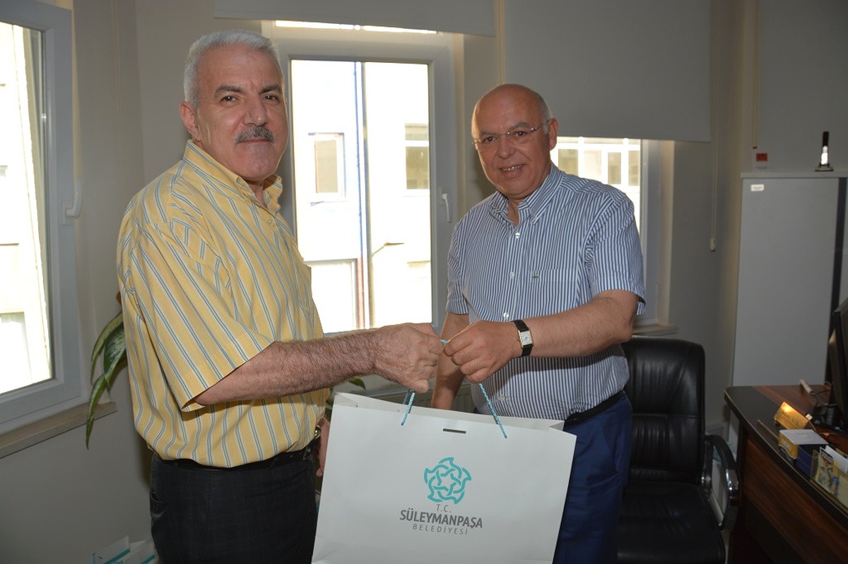 Başkan Eşkinat Süleymanpaşa Belediyesi Personeli İle Bayramlaştı