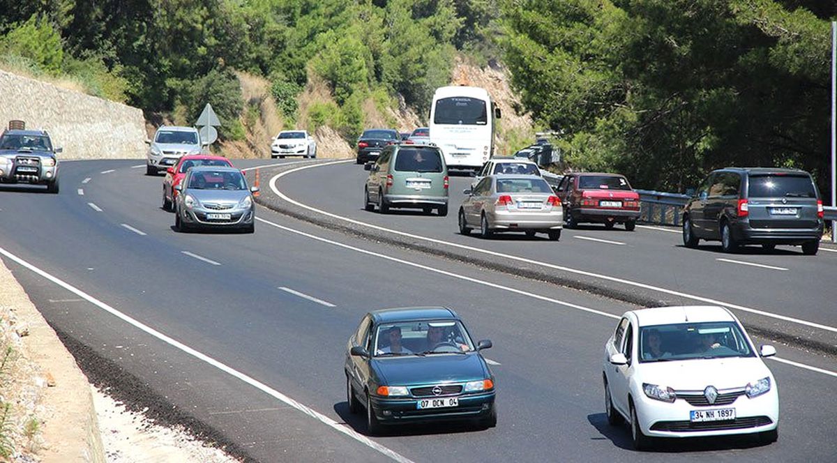Başkent\'te Bayram Dönüşü Trafik Çilesi