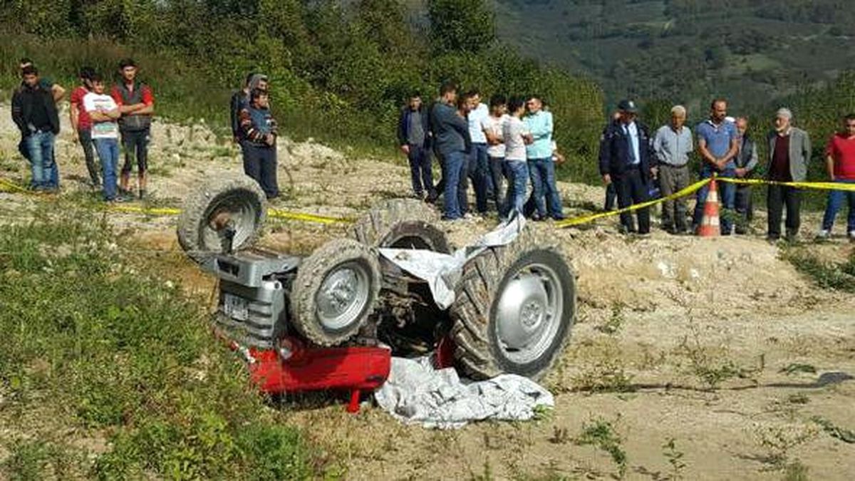 Batman\'da Traktör Devrildi: 1 Ölü, 1 Yaralı