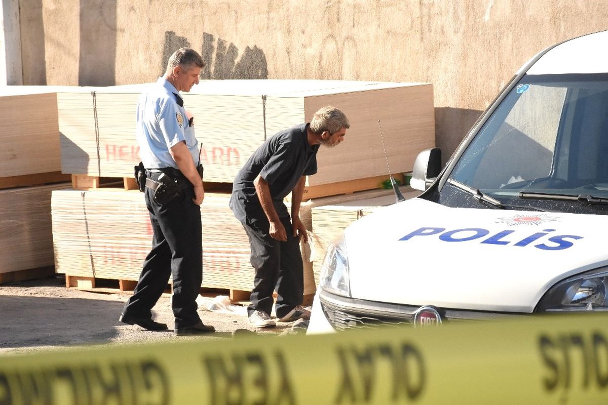 Bayram Günü Sokaktaki Cinayetle İlgili 1 Tutuklama