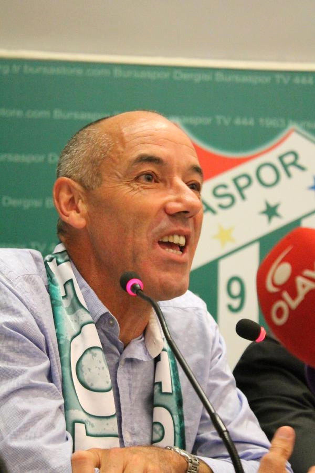 Bursaspor Le Guen\'i Bekliyor