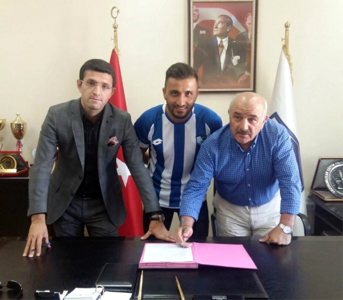Büyükşehir Belediye Erzurumspor\'da Transfer
