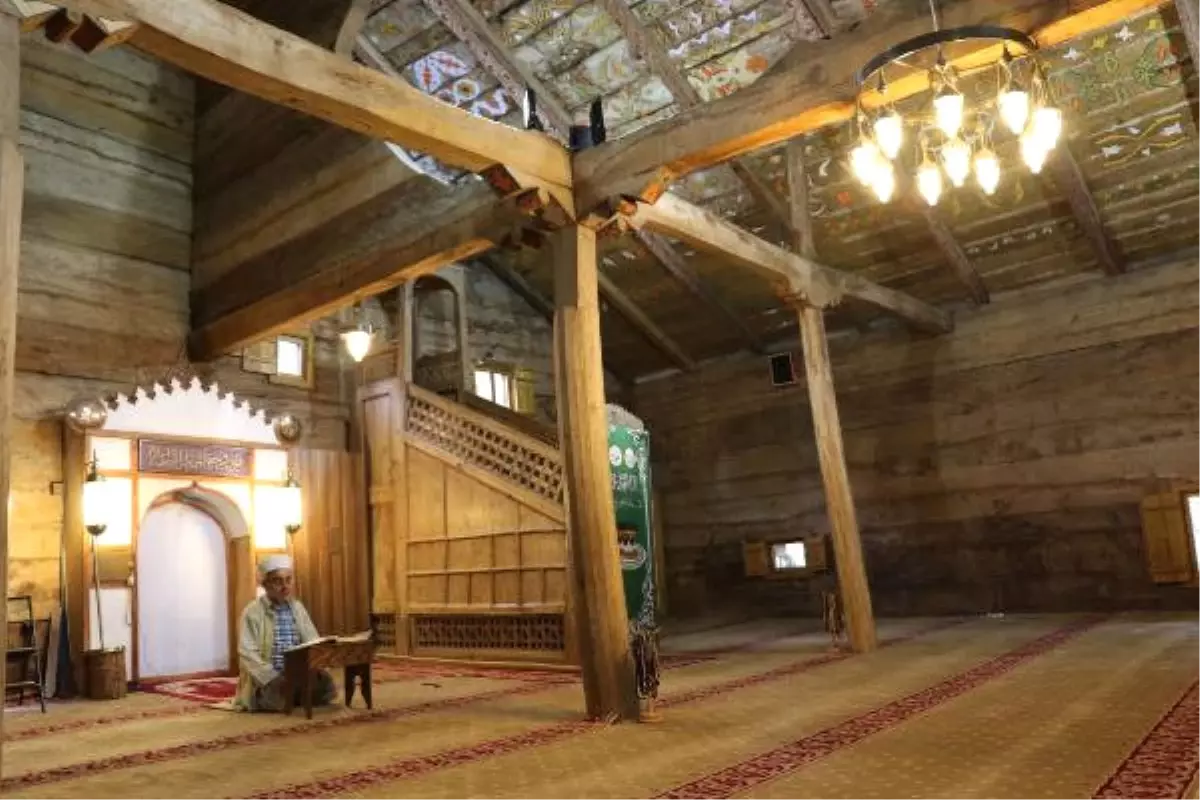 Çivisiz Cami, 8 Asırdır Ayakta