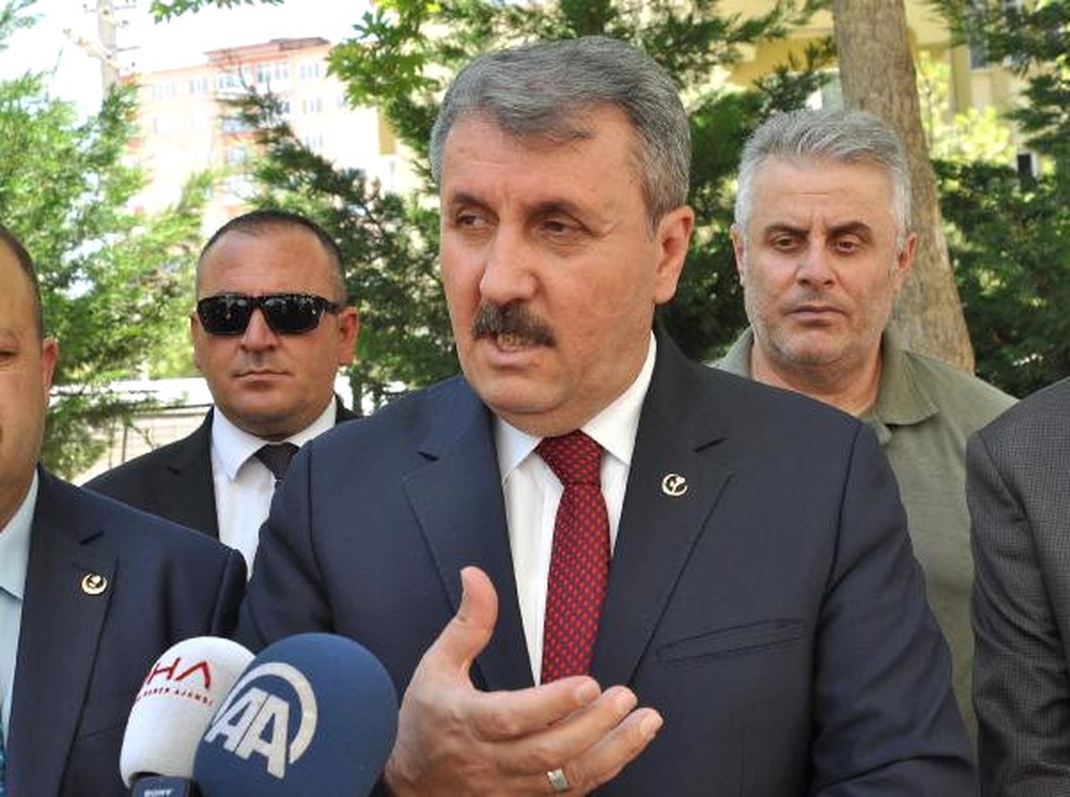 Destici: CHP\'nin Çözümü Mecliste Araması Lazım