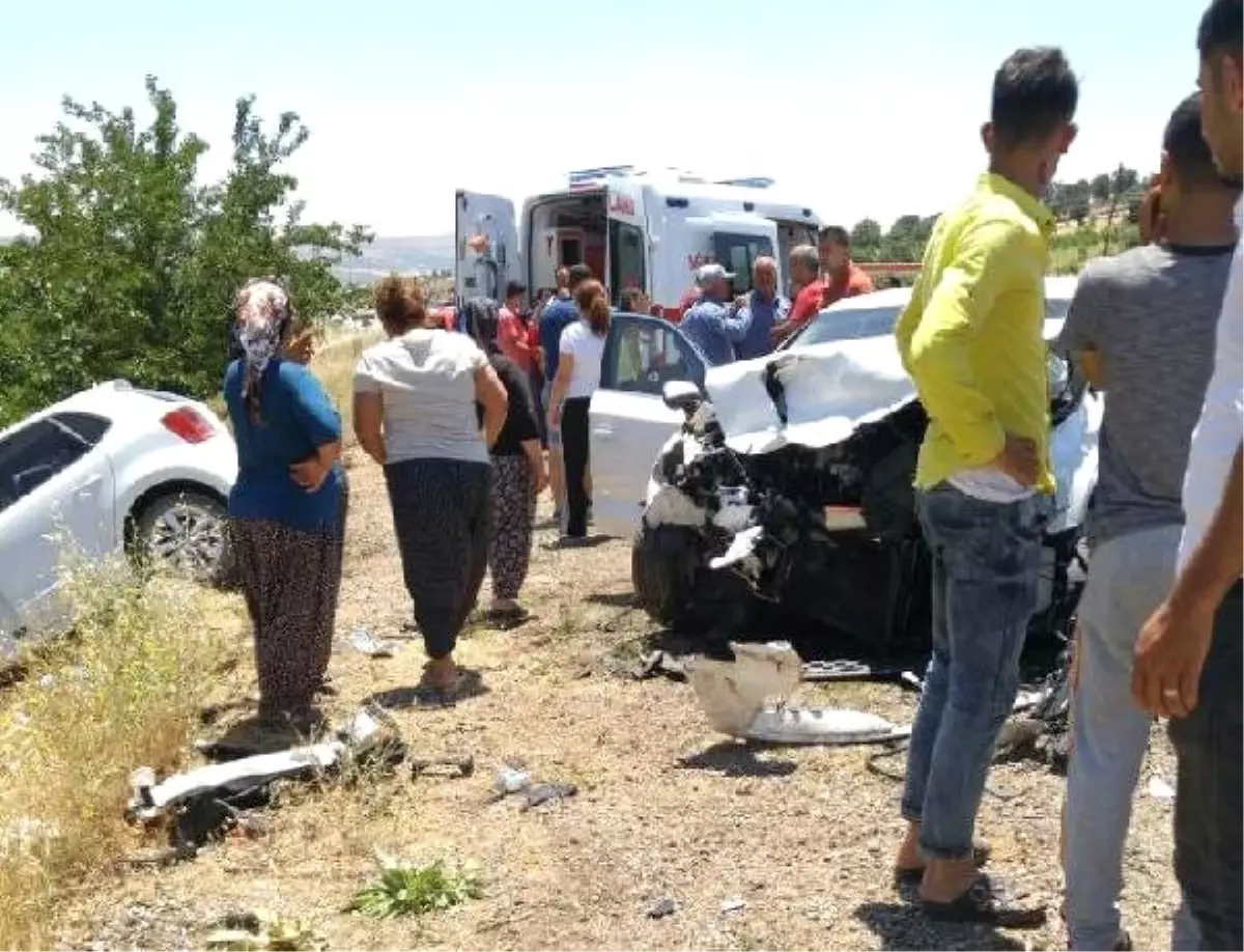 Düzeltme- "Adıyaman\'da Trafik Kazası: 1 Ölü, 13 Yaralı" Başlıklı Haberimizin Üçüncü Paragrafında...