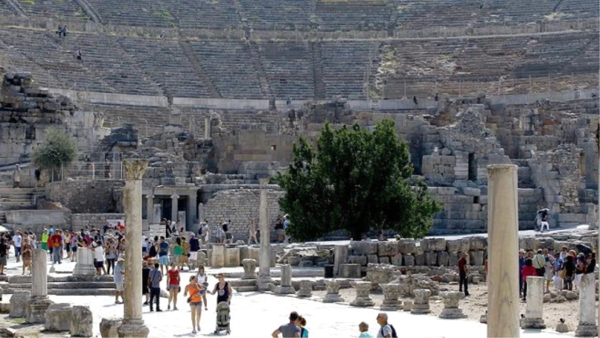 Efes Antik Kenti\' İçin Bakanlık Açıklaması