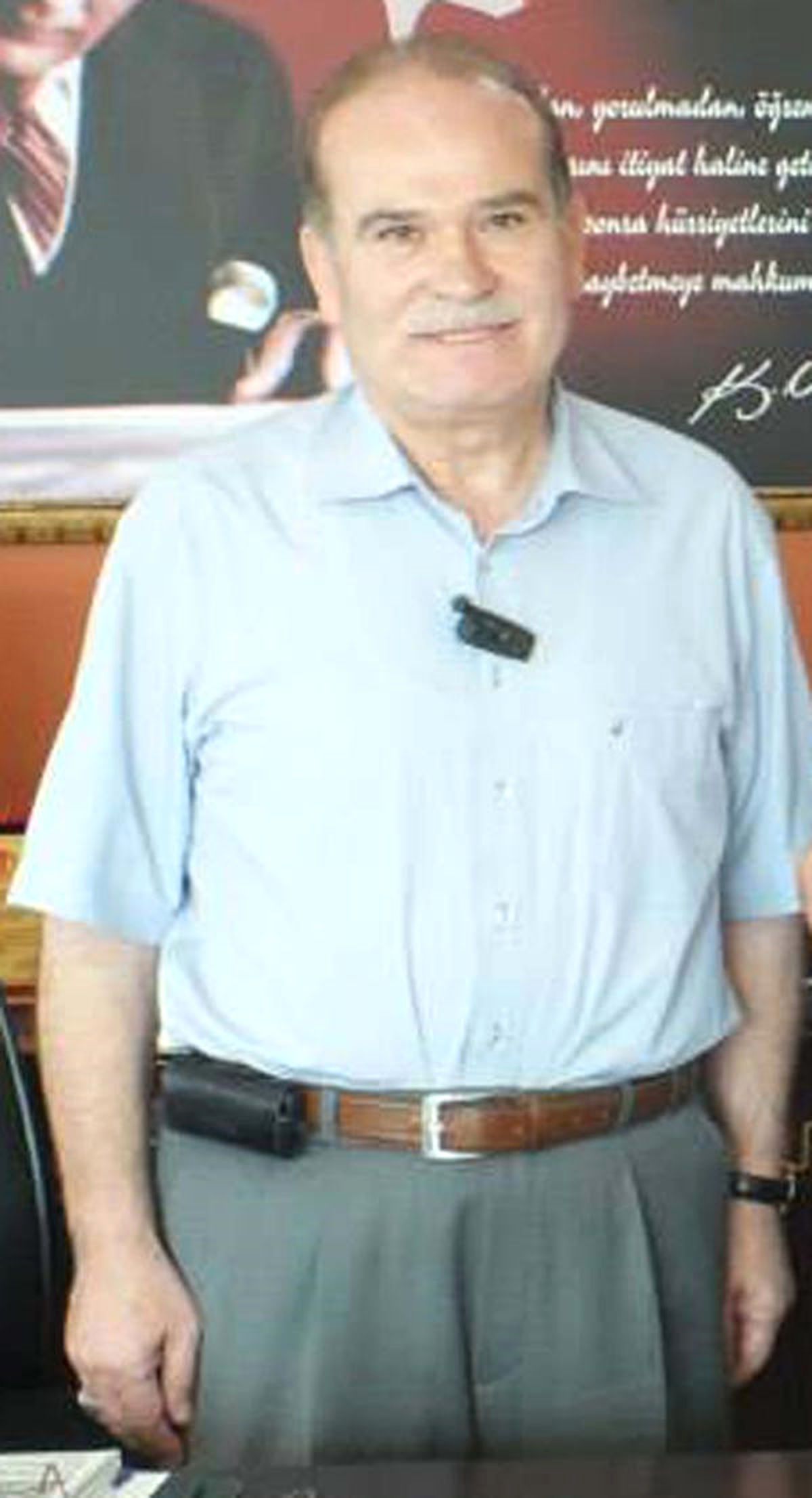 Eski Başkanın Evine Kalaşnikoflu Saldırı