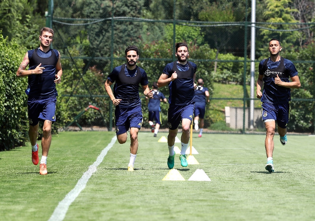 Fenerbahçe\'de Yeni Sezon Hazırlıkları Sürüyor