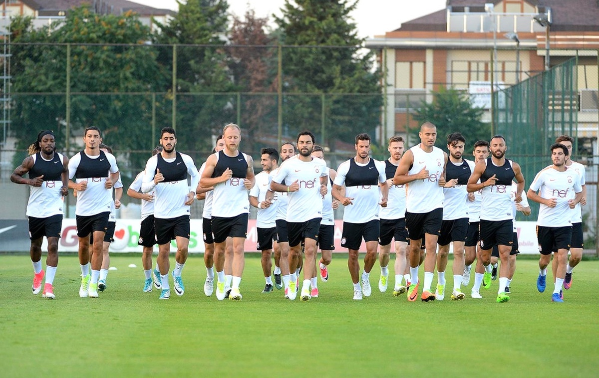 Galatasaray\'da Yeni Sezon Hazırlıkları Sürüyor