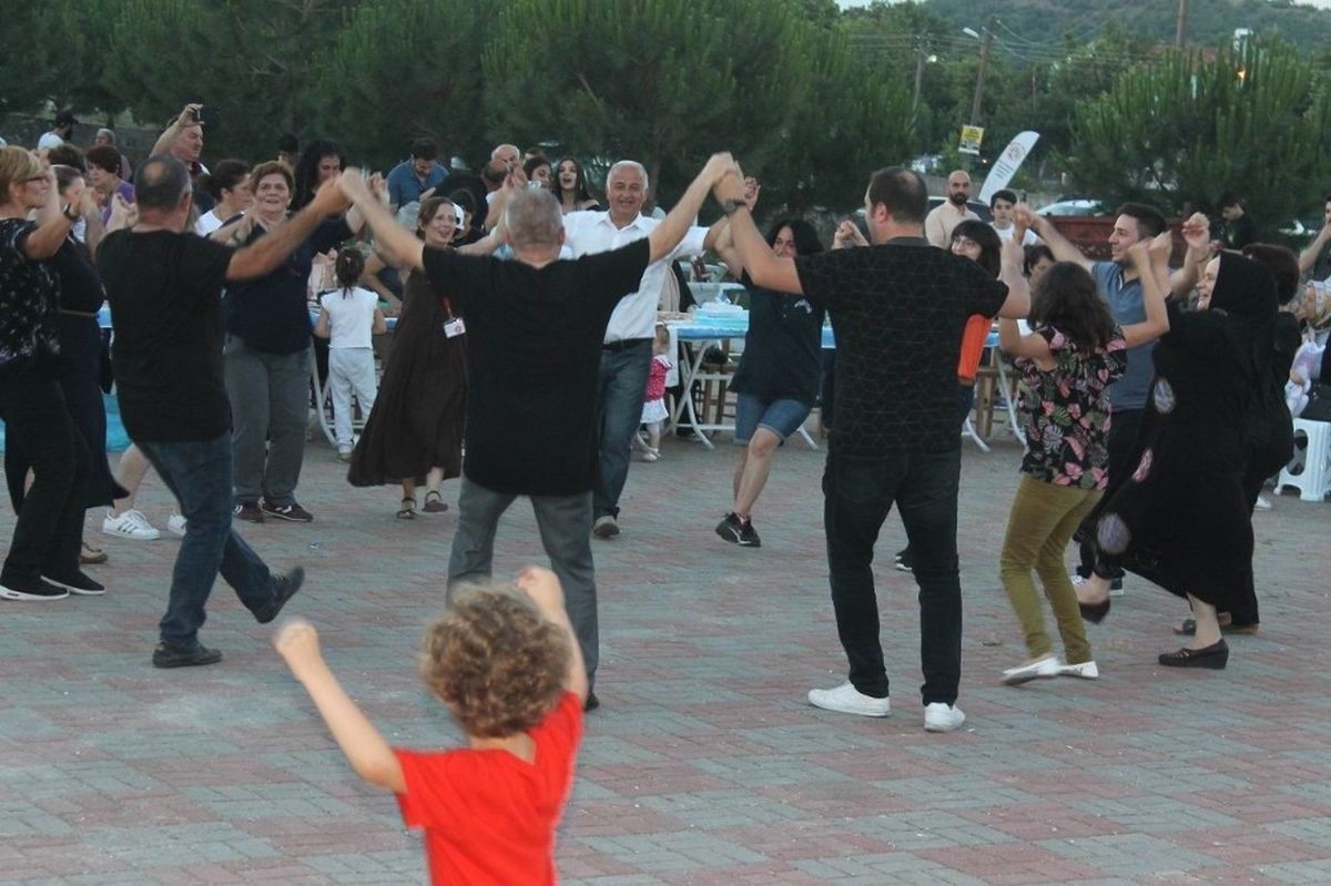 Gürcüler, \'Biz Bize\' Etkinliğinde Buluştu