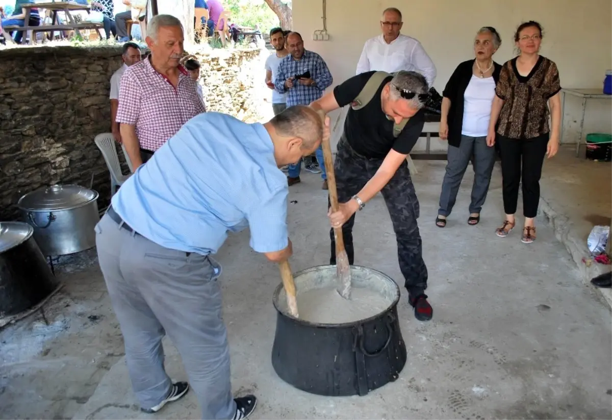 Kemer Mahallesi Keşkek Festivali ile Şenlendi