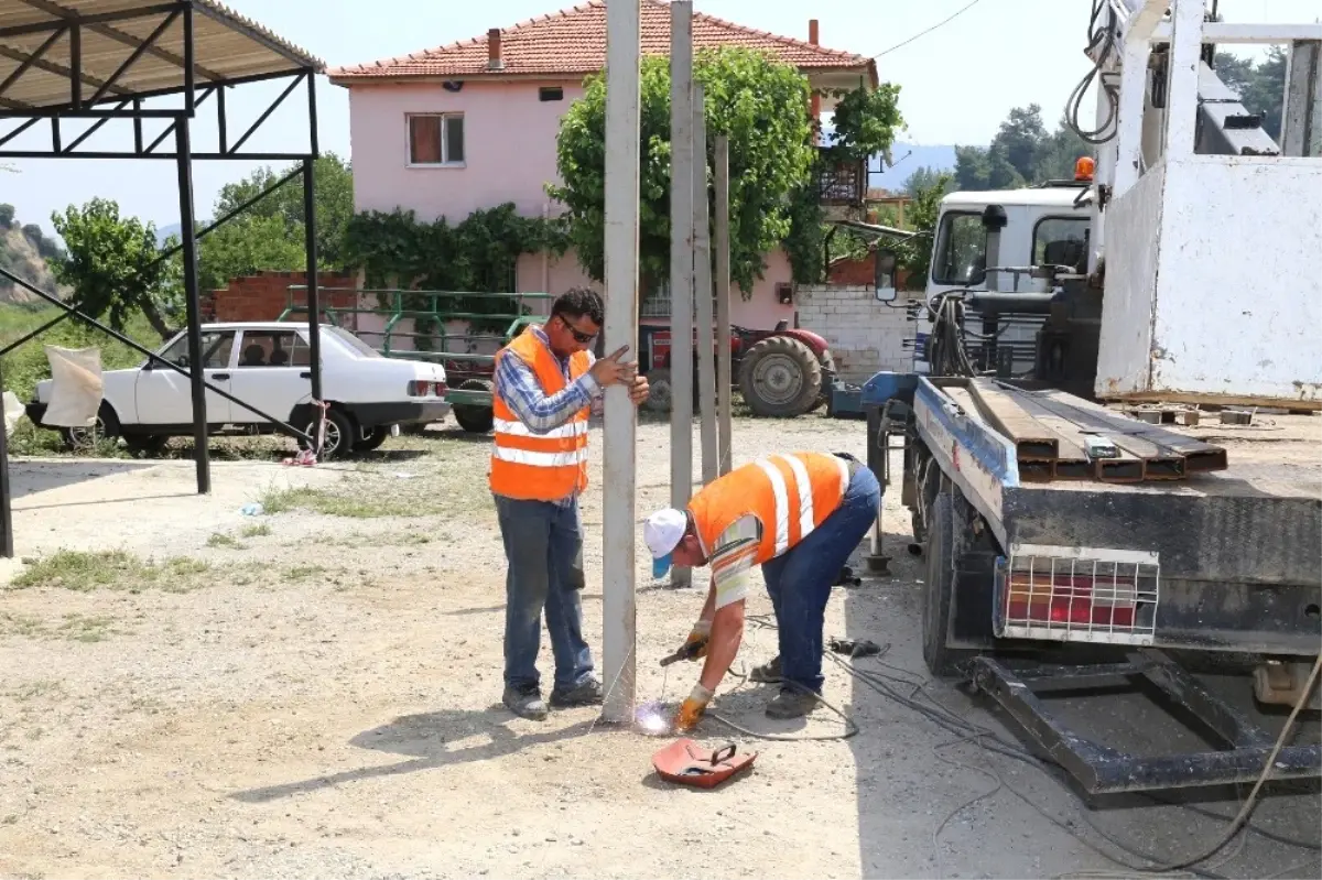 Kurudere Mahallesi Çiftçilerine Destek