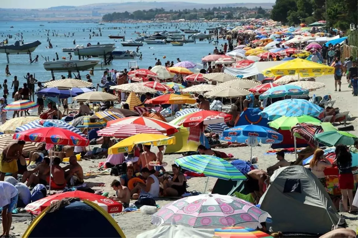 Marmaraereğlisi Sahiline Ziyaretçi Akını