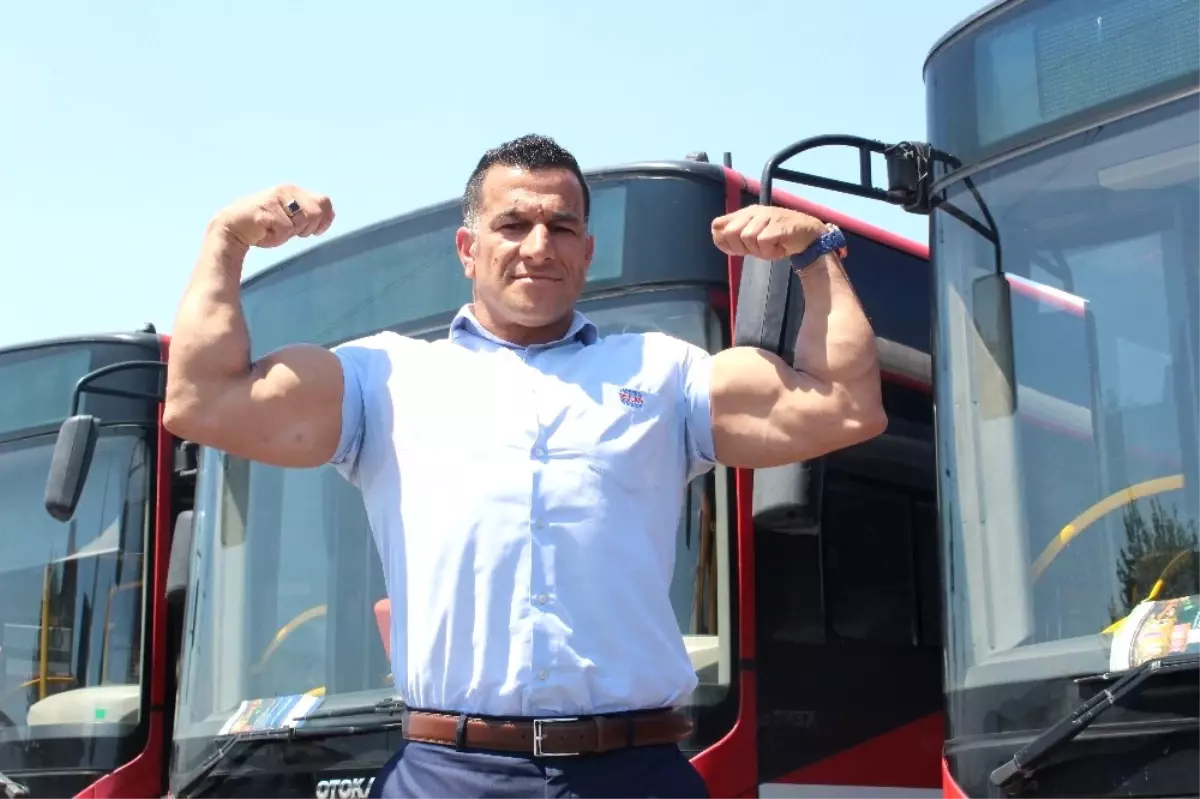 İzmir\'in Şampiyon Şoförü \'Rambo Ahmet\'