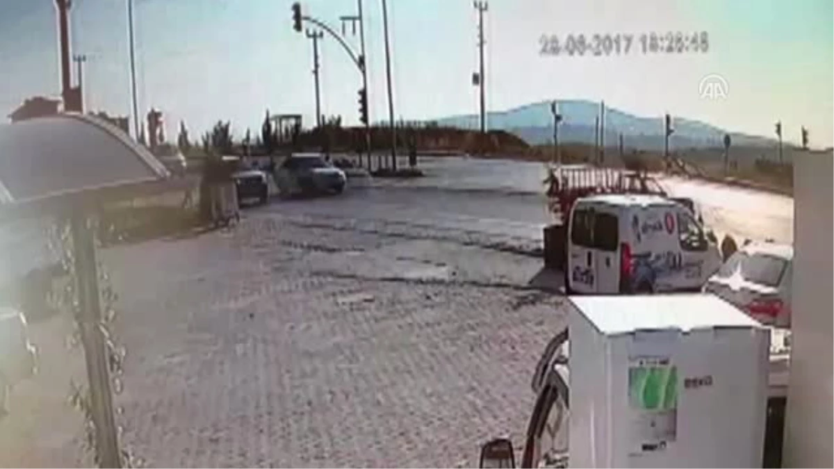 Sakarya\'da Trafik Kazası: 2 Yaralı