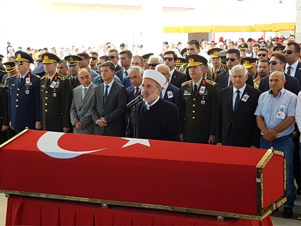 Şehit Jandarma Er Demirel, Ankara\'da Son Yolculuğuna Uğurlanıyor