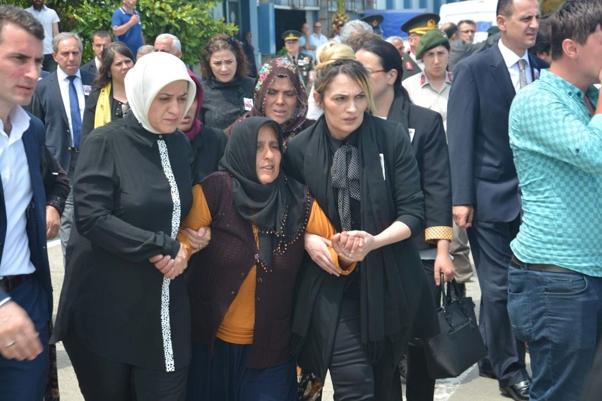 Şırnak\'ta Şehit Olan Askerin Cenazesi Memleketi Trabzon\'a Getirildi