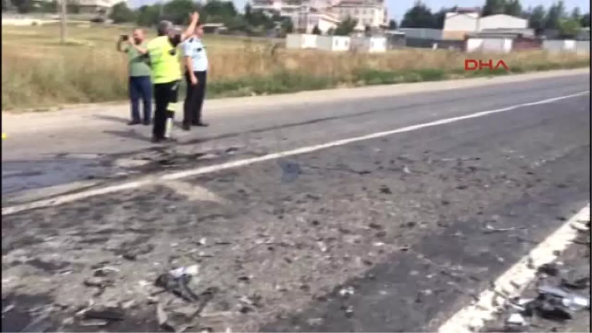 Tekirdağ Otomobiller Kafa Kafaya Çarpıştı: 10 Yaralı