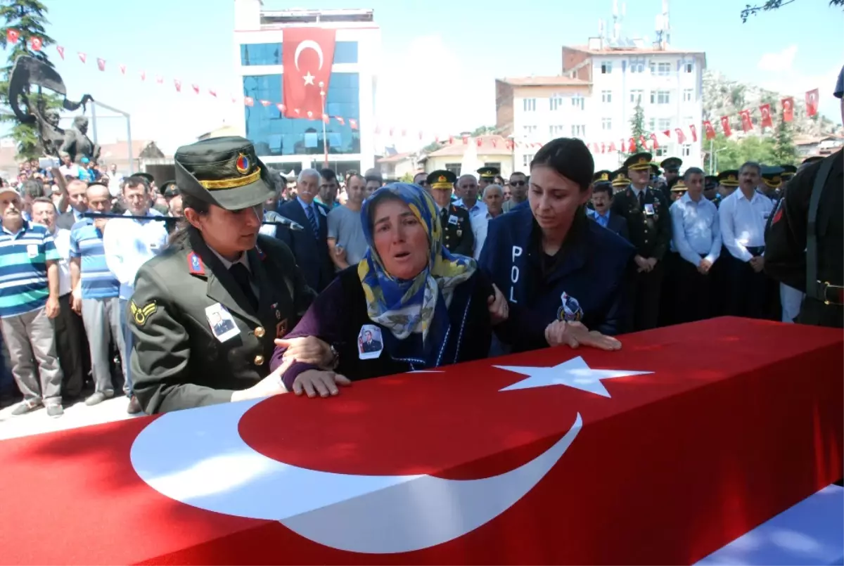 Tokatlı Şehit Son Yolculuğuna Uğurlandı