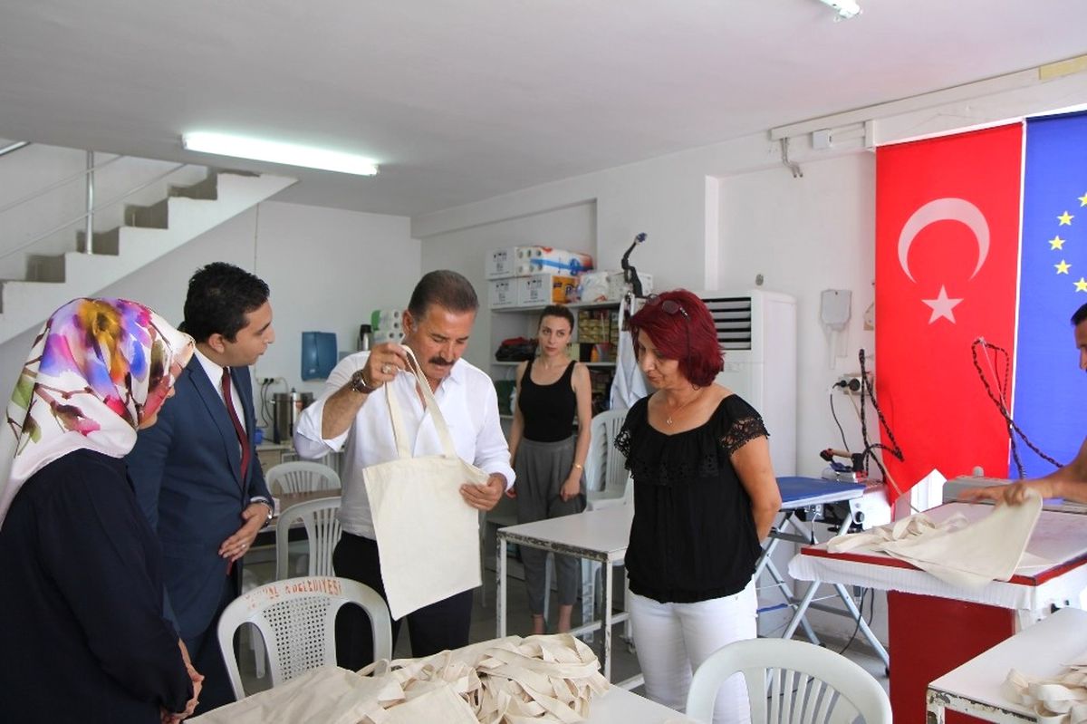 Toroslar Belediyesi\'nin, Tekstil Sektörüne 80 Kişi Kazandıracağı Proje Devam Ediyor