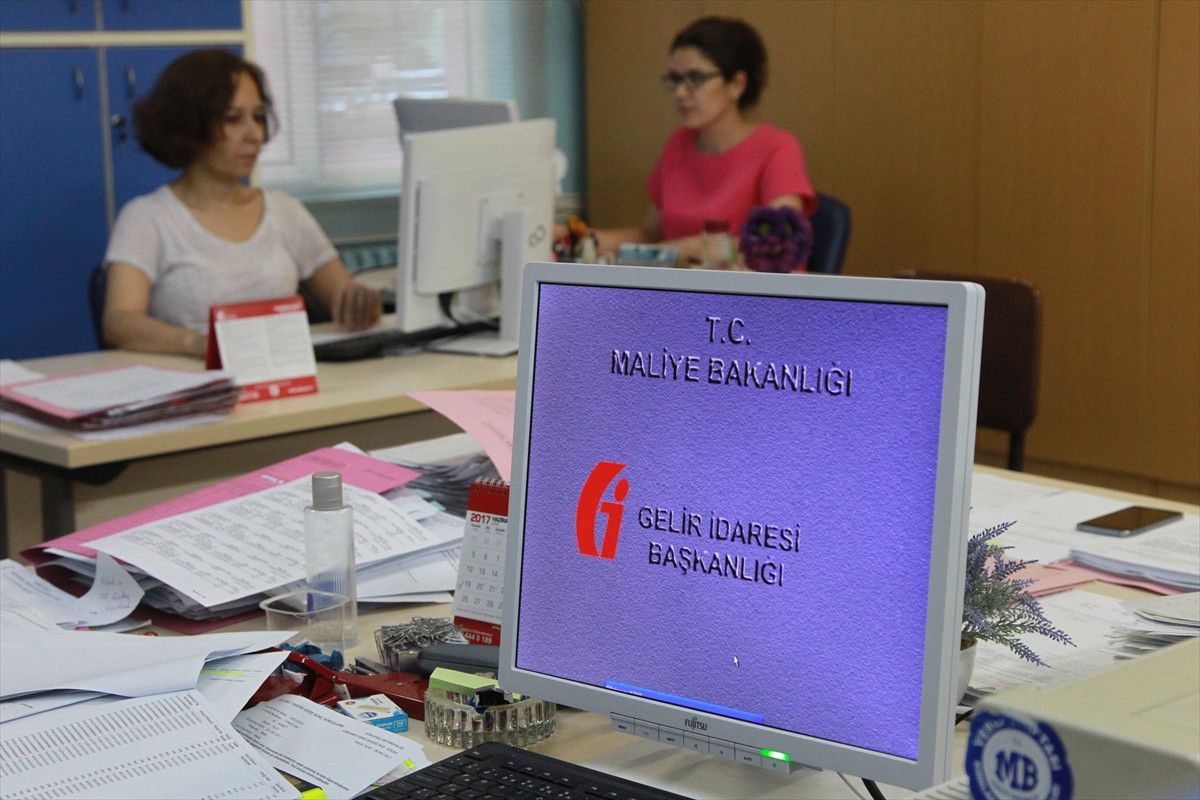 Vergi Dairelerinde "Yapılandırma" Mesaisi