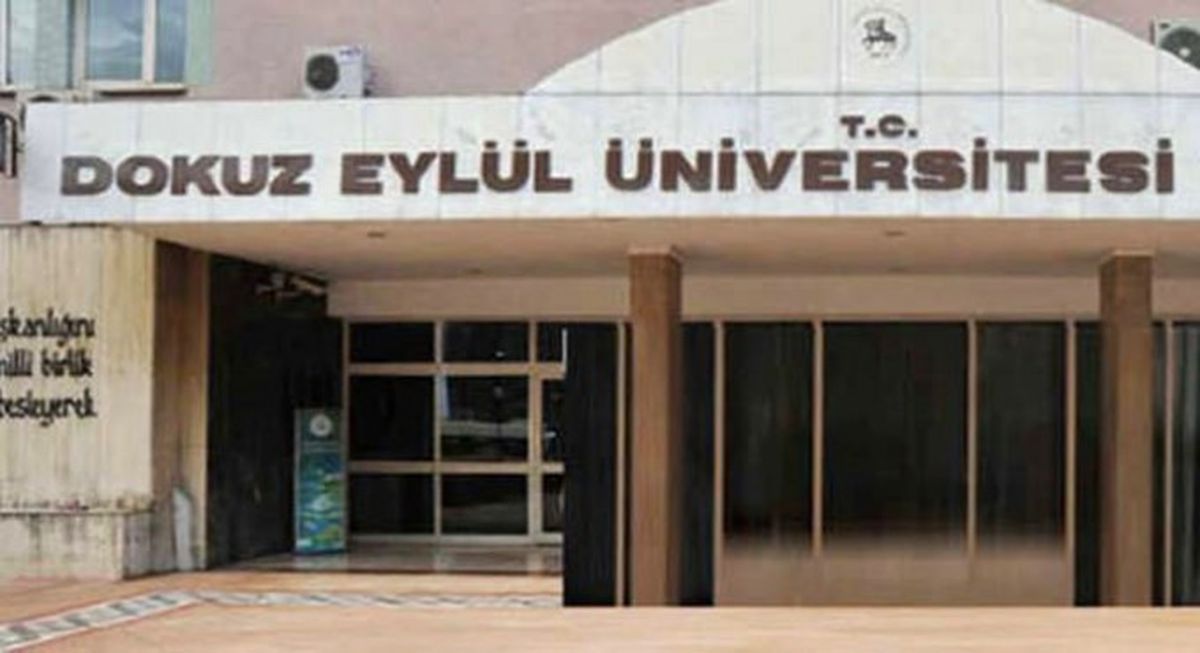 12 Akademisyen Açığa Alındı