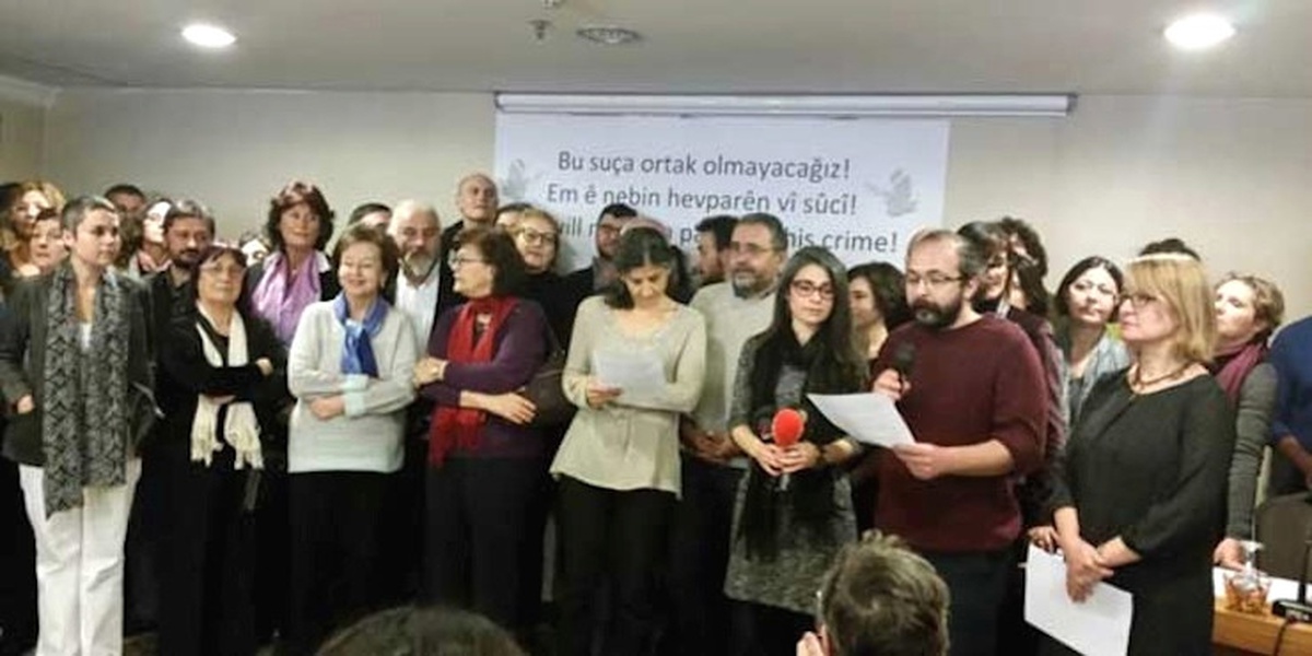 Akademisyenlerin Bildirisiyle İlgili Soruşturma